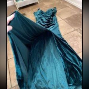 Reverly bridesmaid dresses and shoes. Pictures are blurry I’ll get more tomorrow